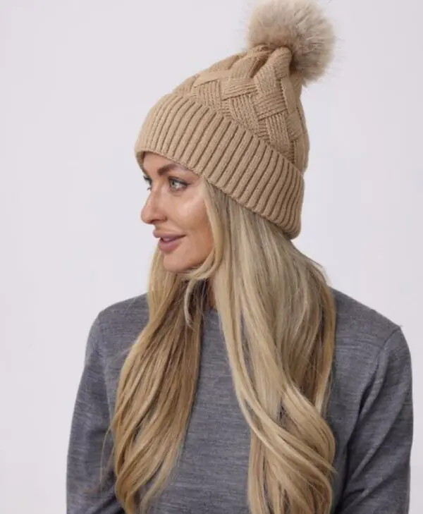 Beanie A8